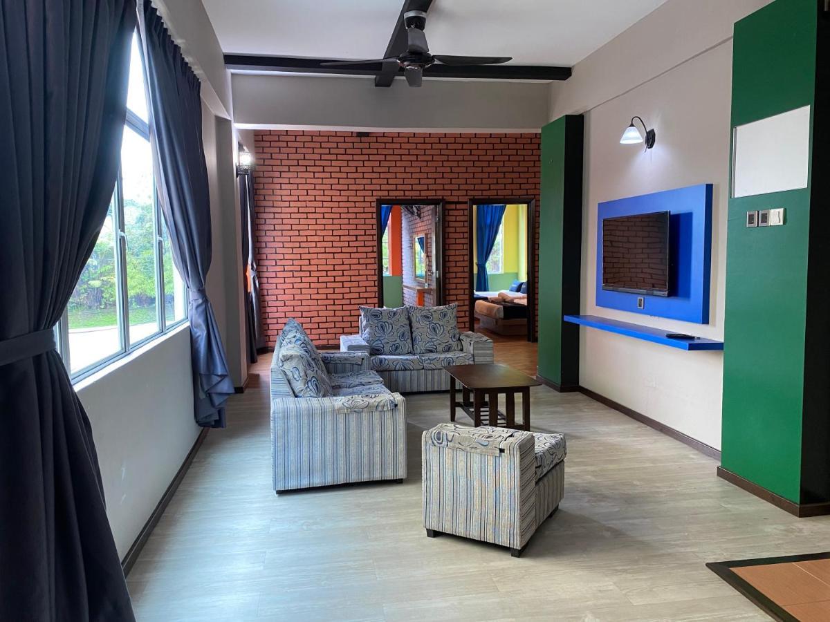 Suria Coliving Hostel & Apartment 타나라타 외부 사진