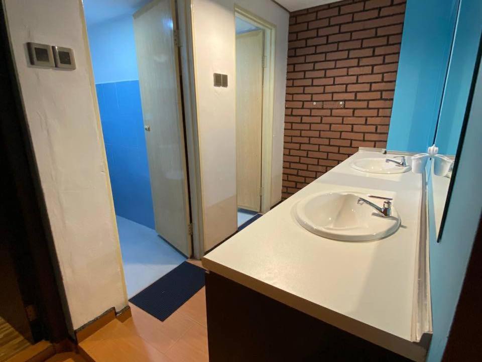 Suria Coliving Hostel & Apartment 타나라타 외부 사진